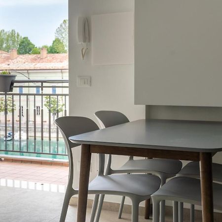 Fiori Sull'Acqua Apartments Peschiera del Garda Exterior foto