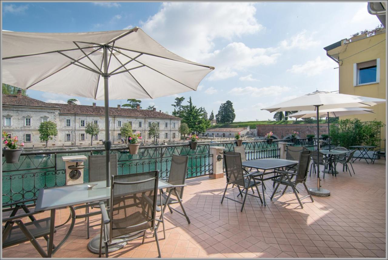Fiori Sull'Acqua Apartments Peschiera del Garda Exterior foto