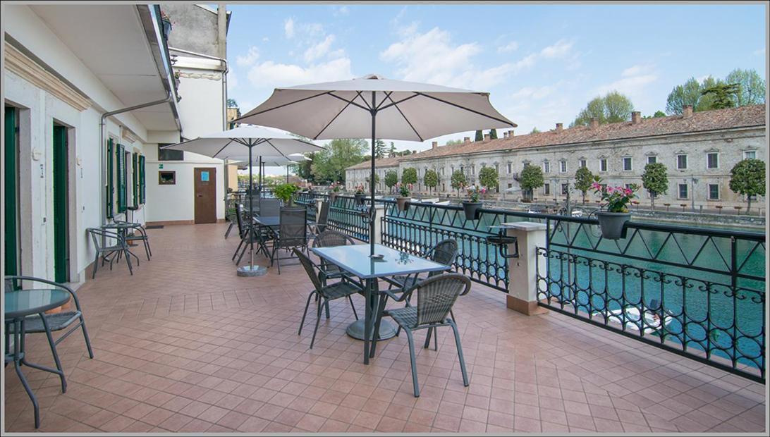 Fiori Sull'Acqua Apartments Peschiera del Garda Exterior foto
