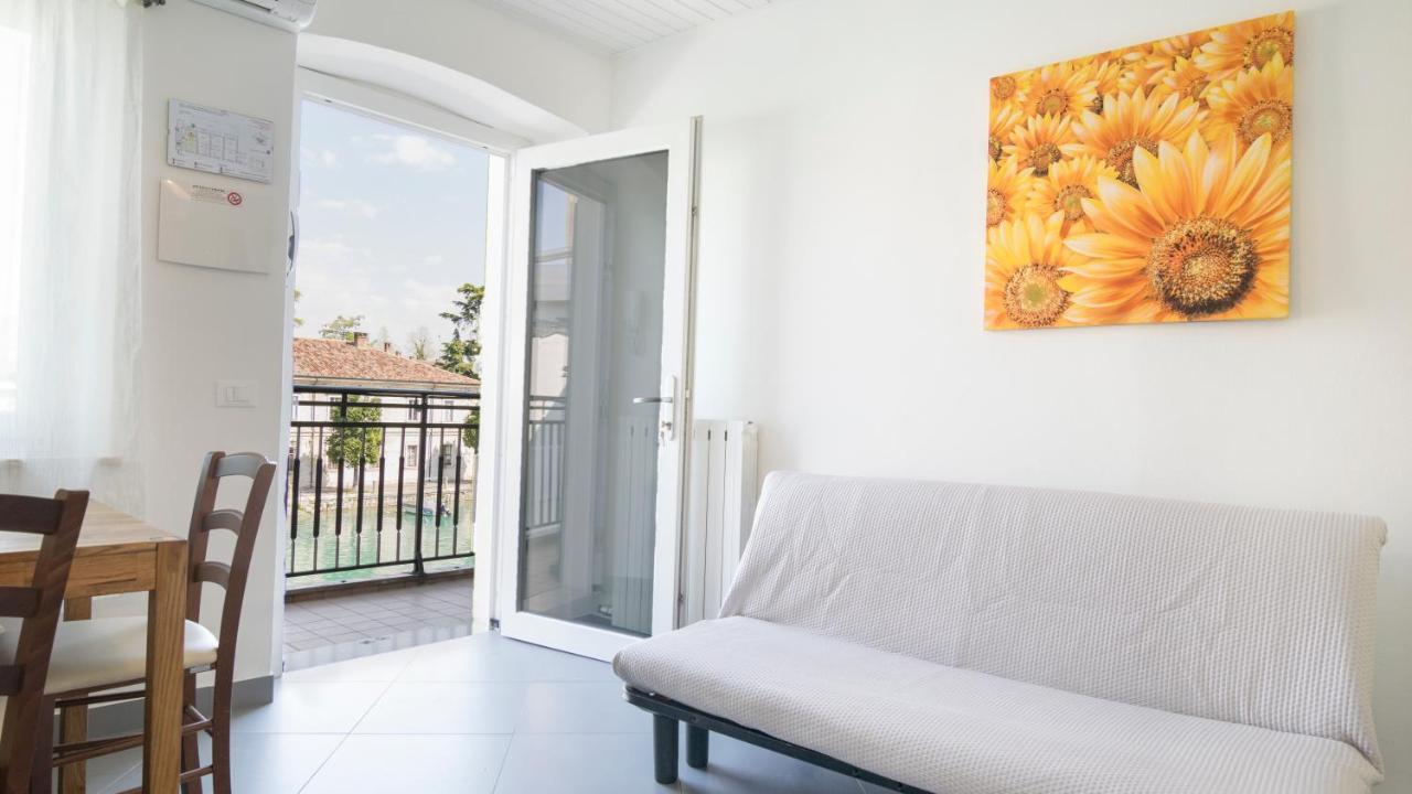 Fiori Sull'Acqua Apartments Peschiera del Garda Exterior foto