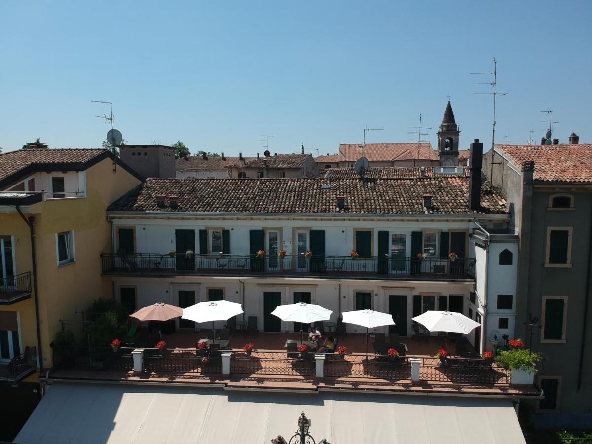 Fiori Sull'Acqua Apartments Peschiera del Garda Exterior foto