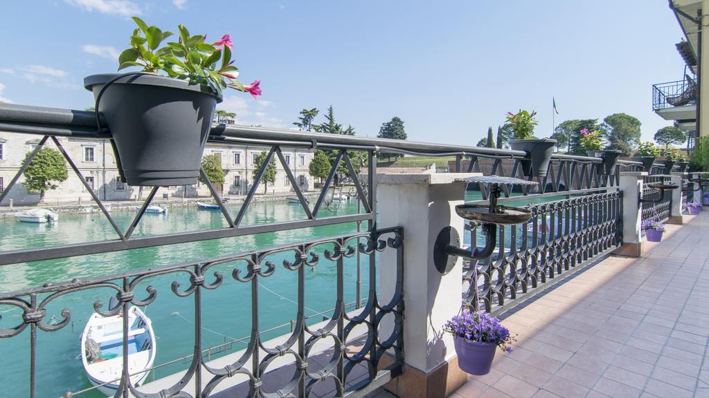 Fiori Sull'Acqua Apartments Peschiera del Garda Exterior foto